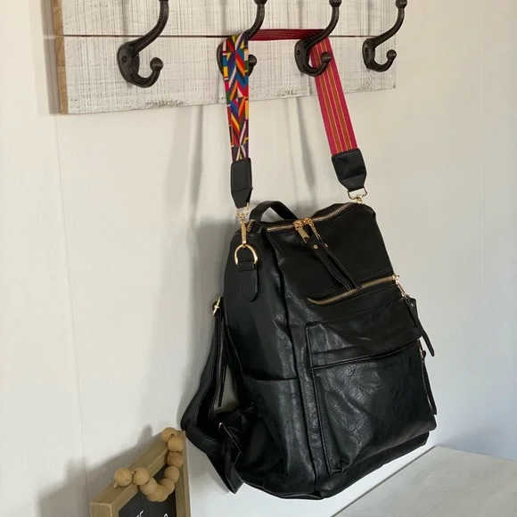 Brand NEW Camden Convertible Backpack in Black 🖤 - Picture 9 of 15